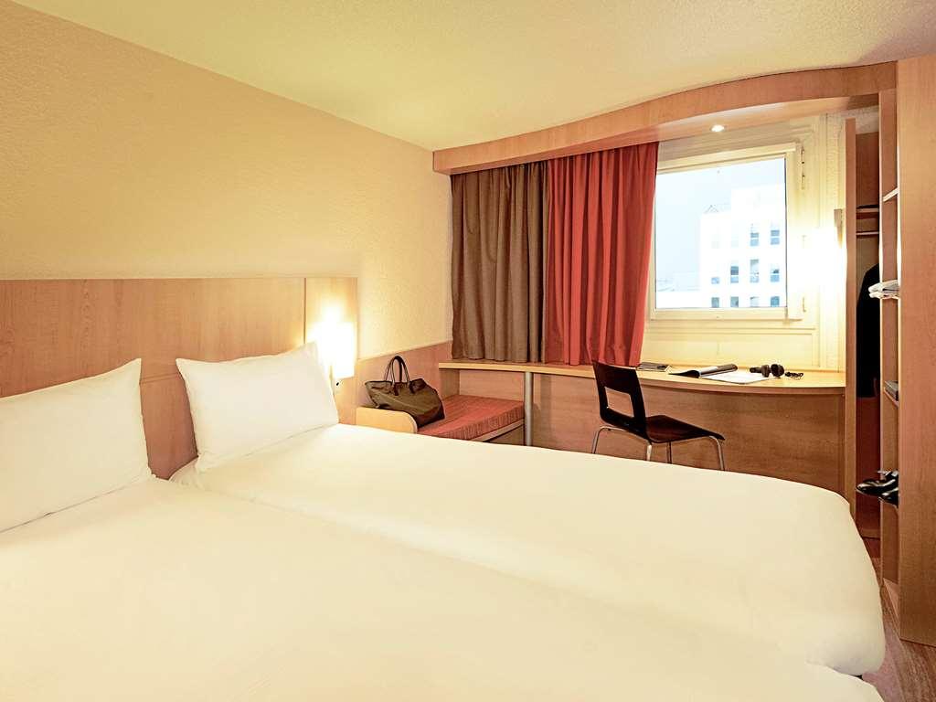 Hotel Ibis Nancy Centre Gare Et Congres Zimmer foto