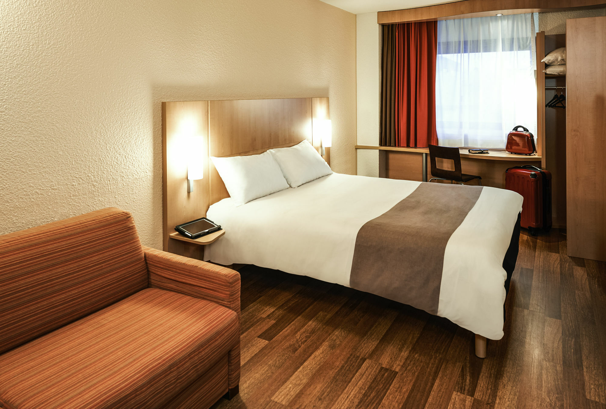 Hotel Ibis Nancy Centre Gare Et Congres Exterior foto